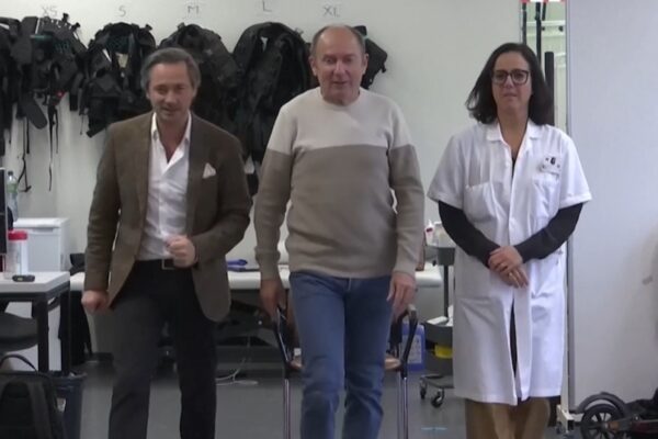 A Parkinson’s patient is able to walk again because to Swiss technology